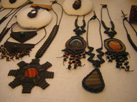 collares en macrame